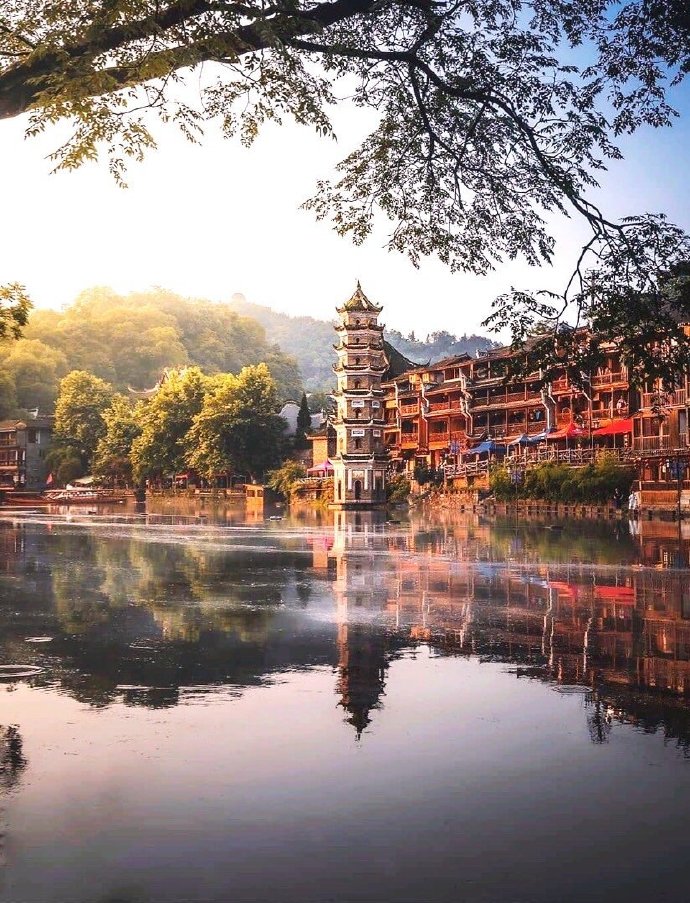 湘江之畔美食寻踪，湖南风味探秘之旅